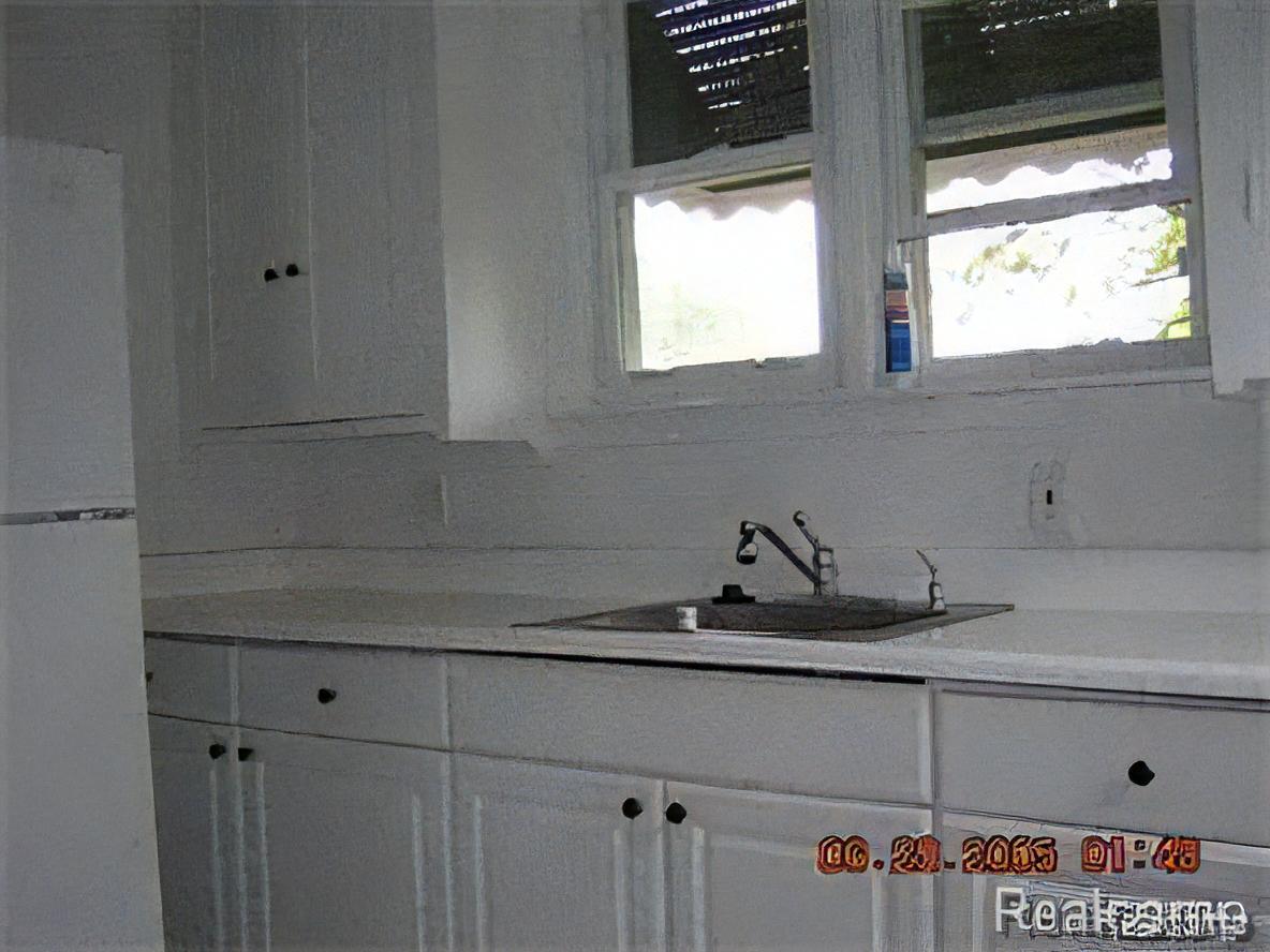 5835 Putnam Dr – photo 2