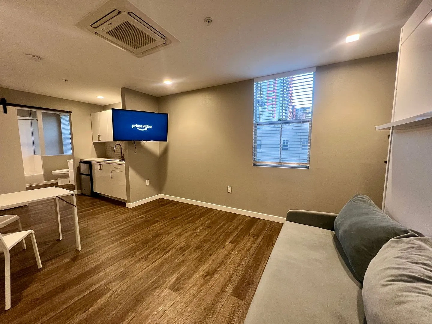 STUDIOS435 – Floor plan