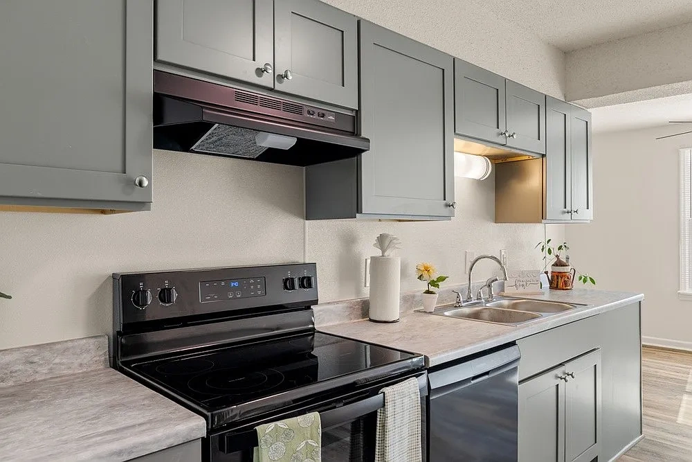New Hanover Village Apartments – photo 2
