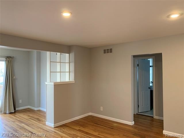 2050 Wycliffe Ave – photo 5