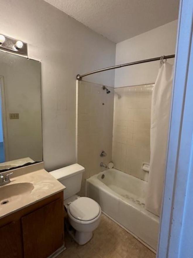 1010 Crockett St – photo 3