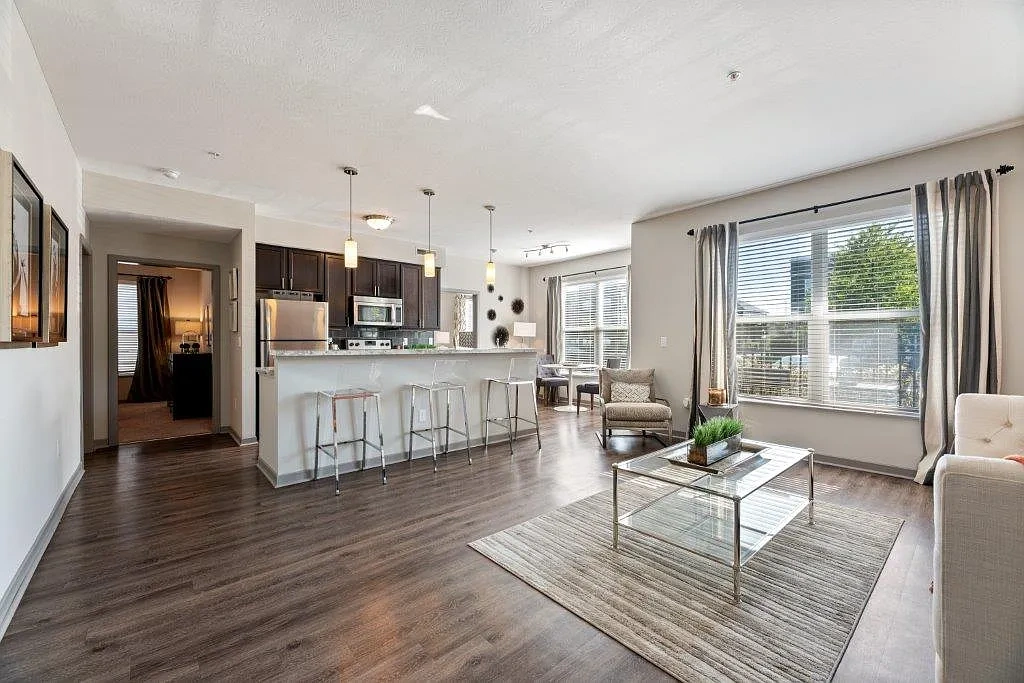 Palmer House Apartment Homes – photo 2