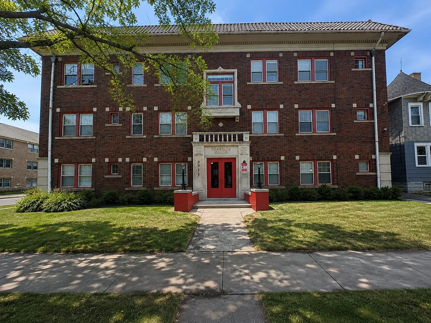 Archwood Manor – photo 2