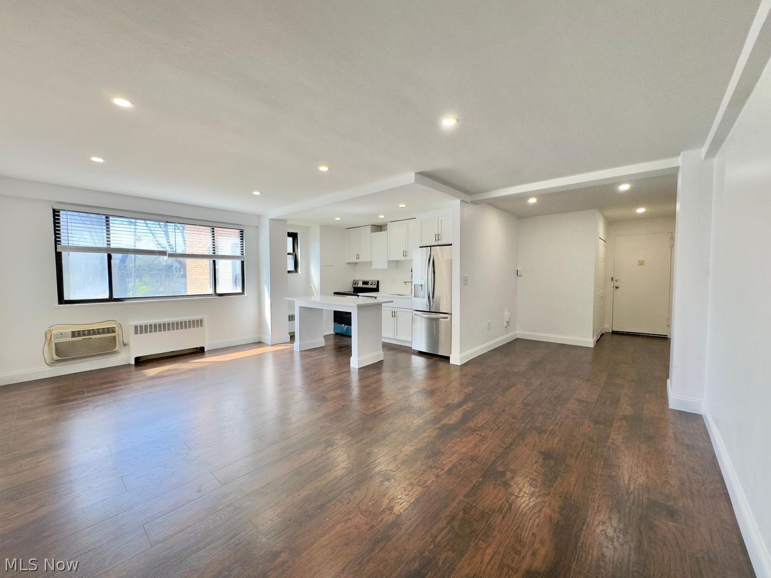 11720 Edgewater Dr unit 216 – photo 4