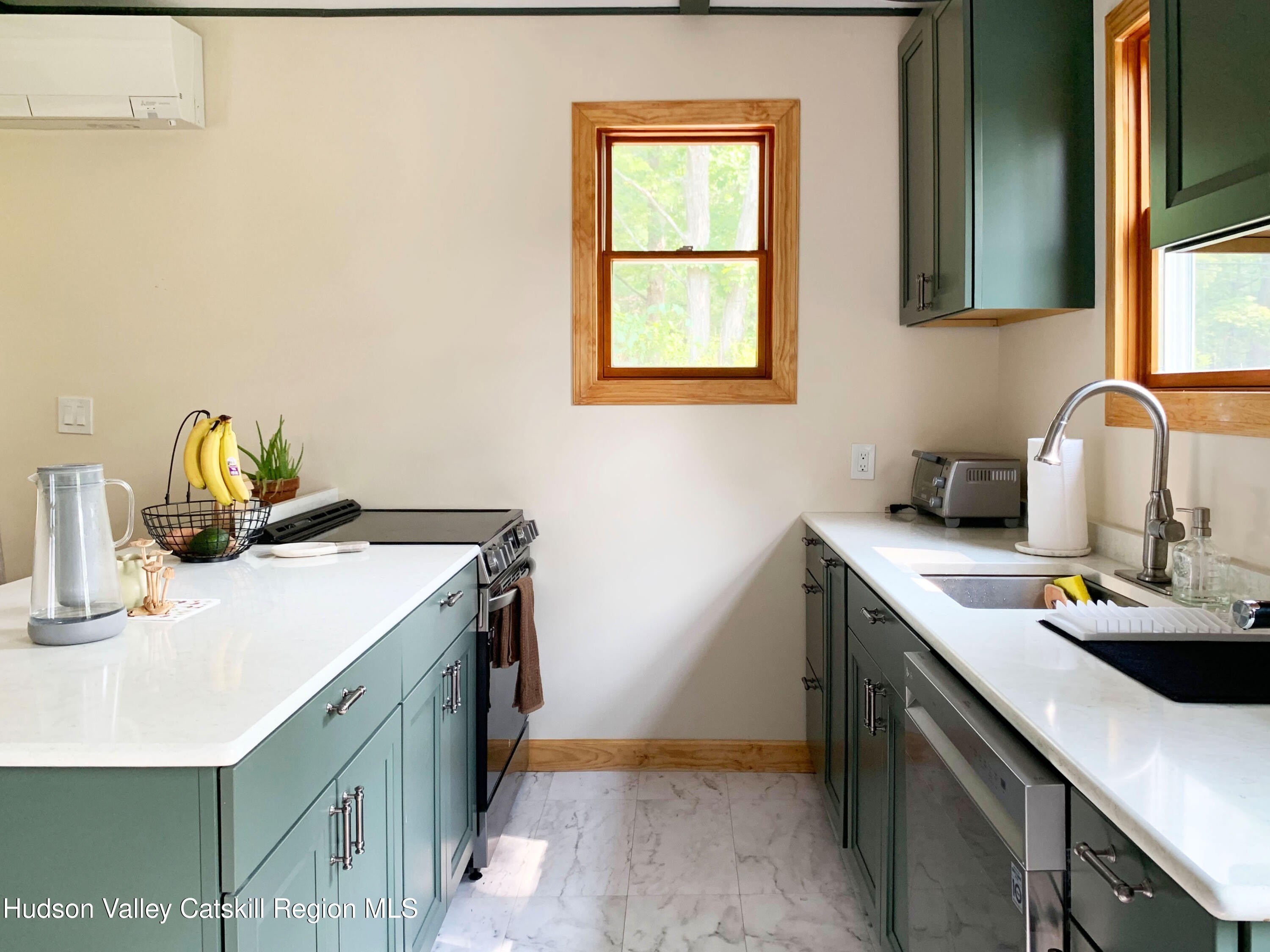 2465 Glasco Turnpike #2 – photo 4