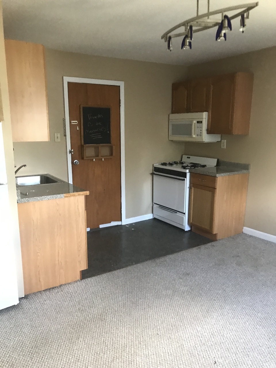 202 N Clinton Ave unit 2 – photo 2