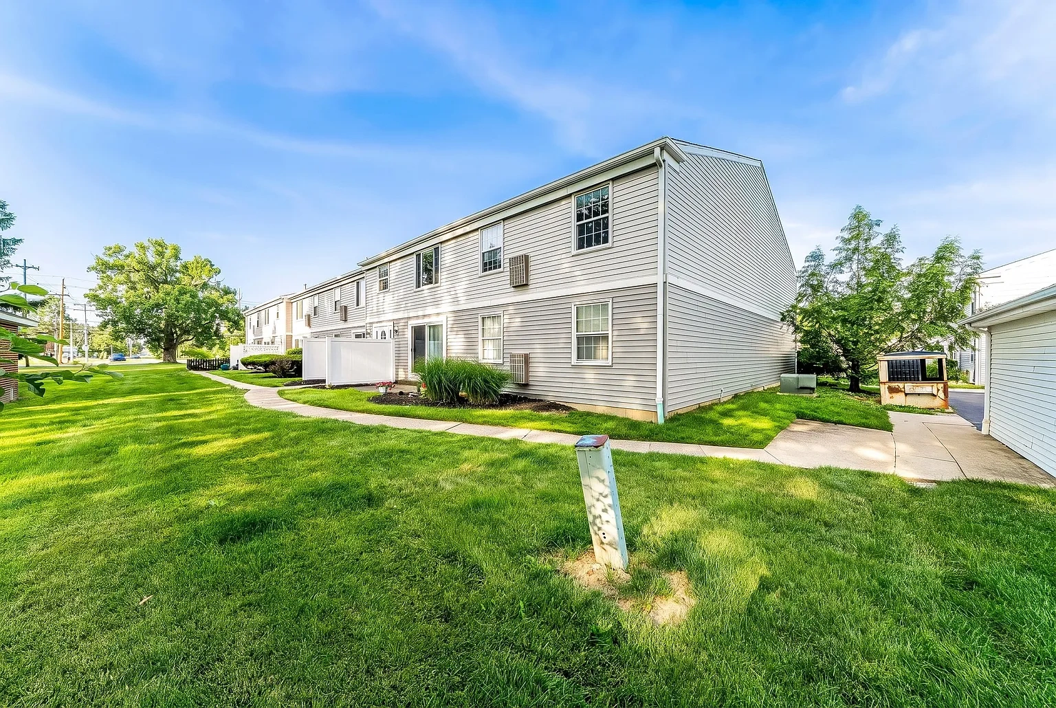 Olmsted Falls Village Apt - SPO Properties – photo 4