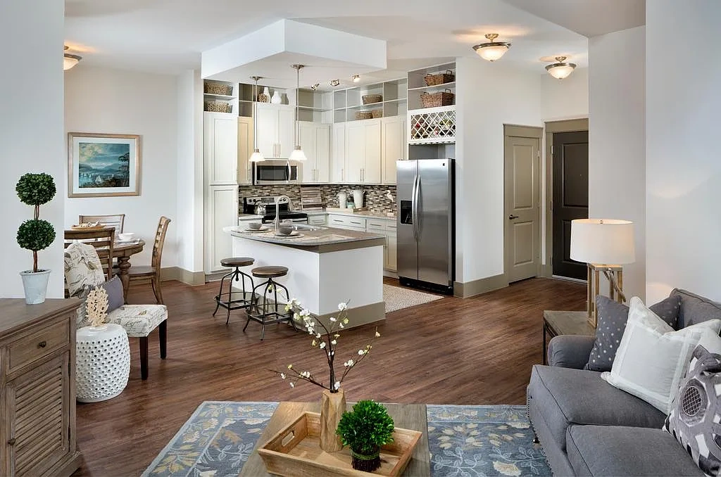 Varela Westshore Apartments – photo 4