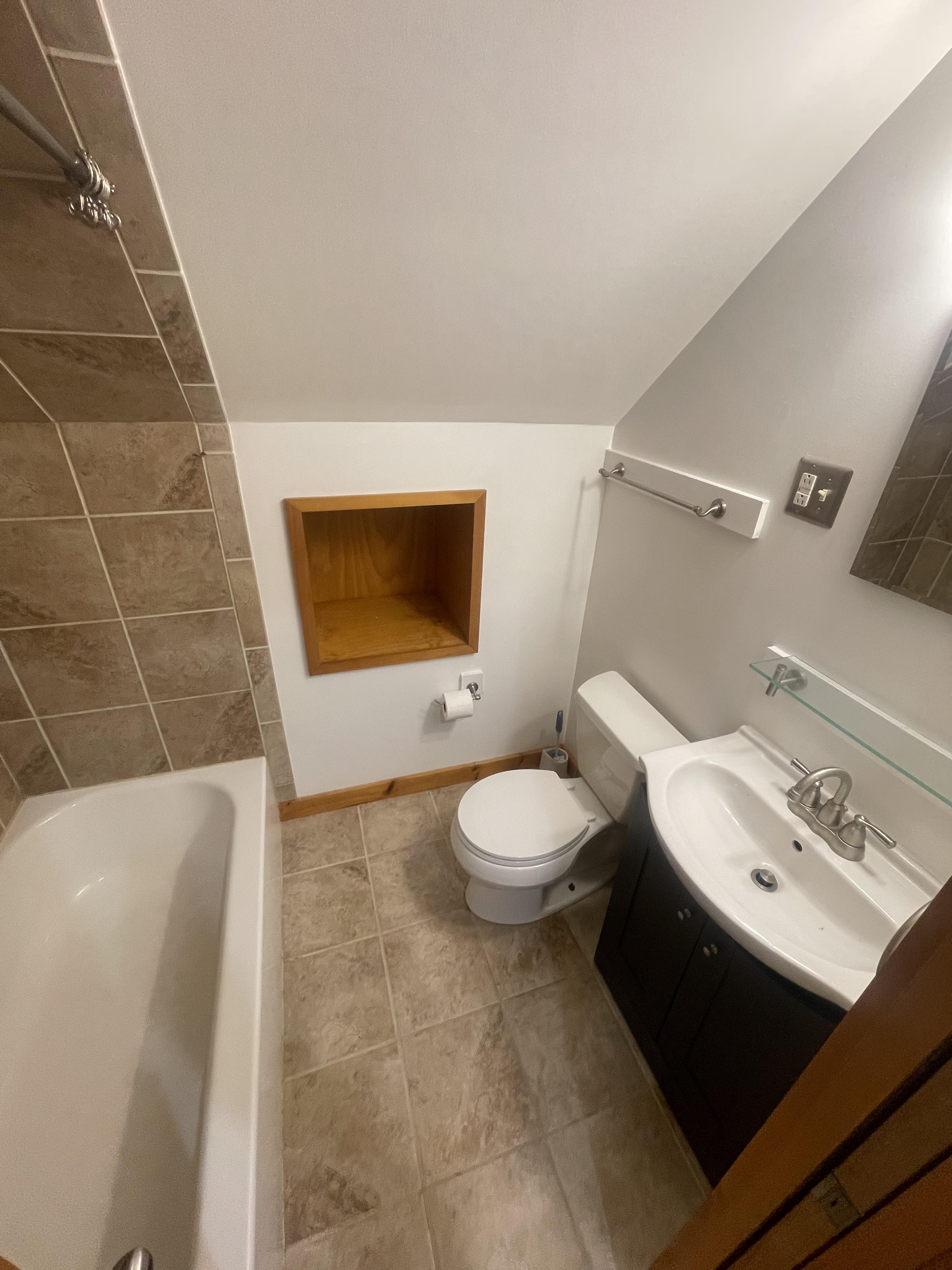 145 Ulster Ave unit Garage apartment – photo 4