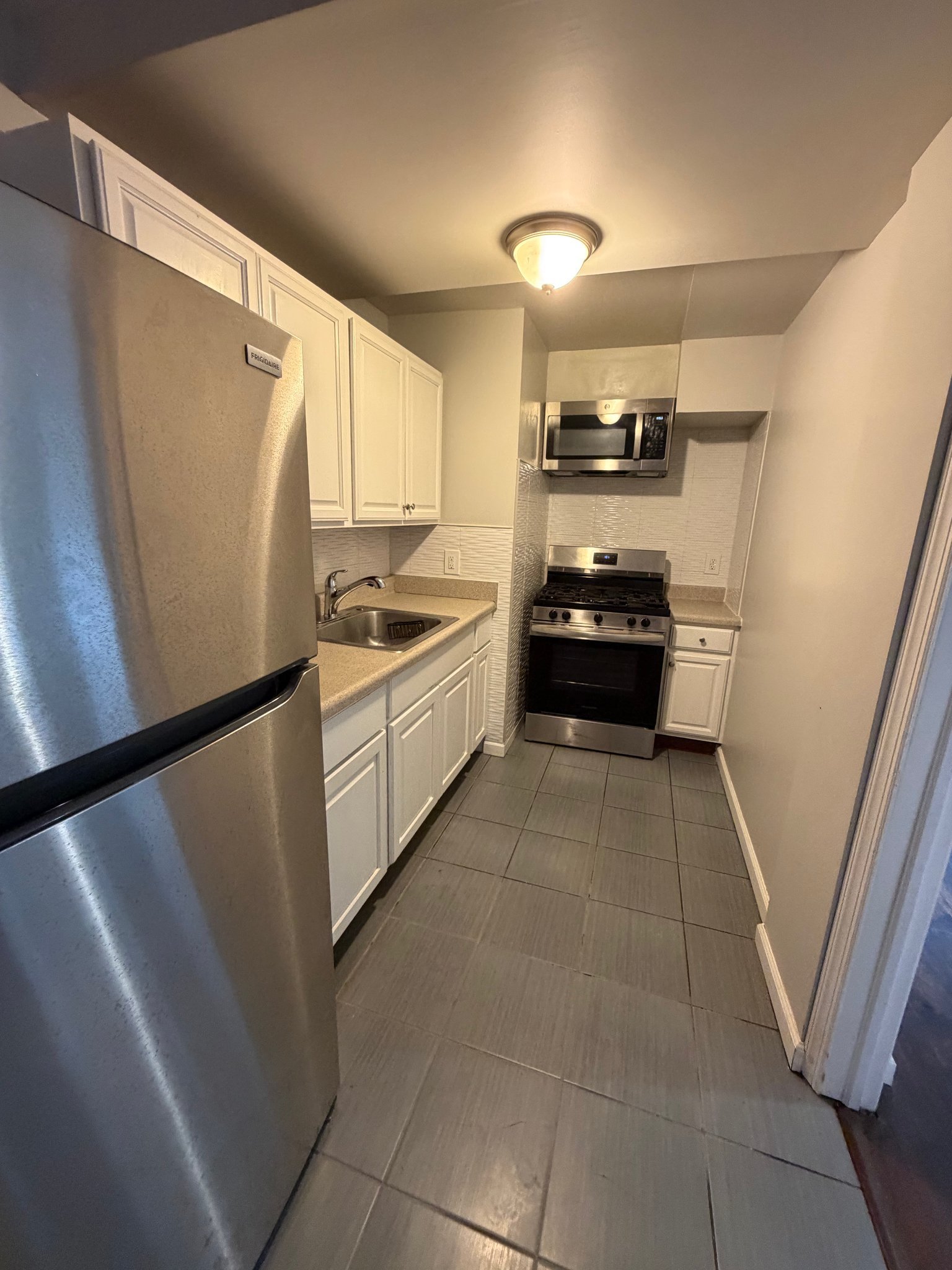 18 Summit St unit 100 – photo 1