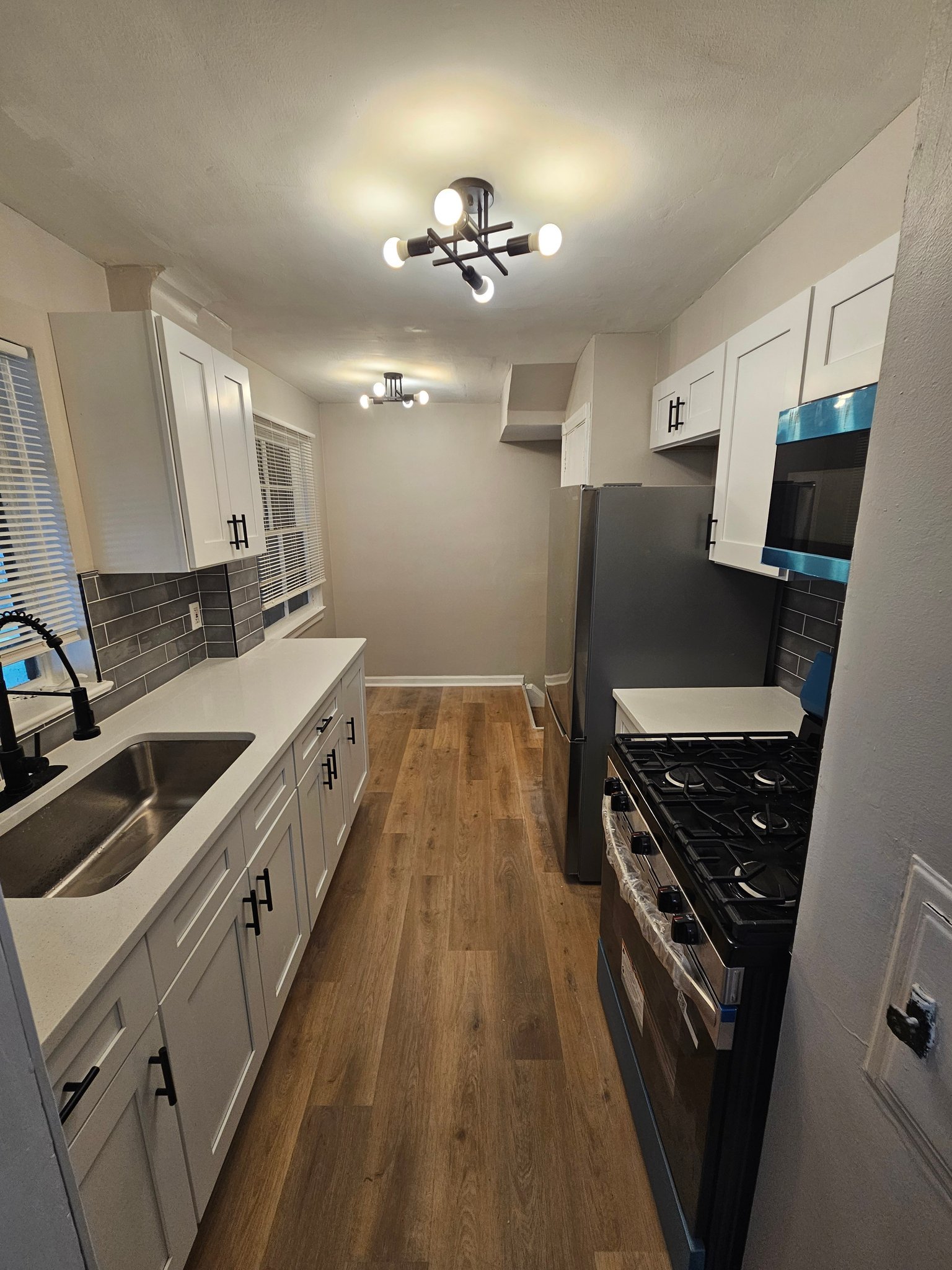 5635 South Blvd – photo 1