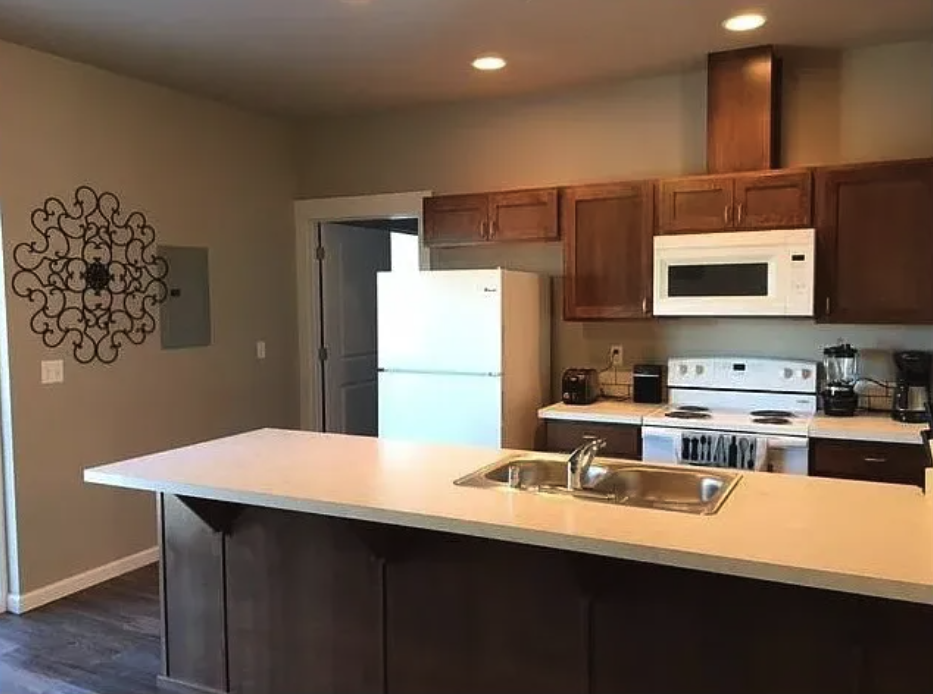 1709 E 7th Ave unit 9 – photo 4