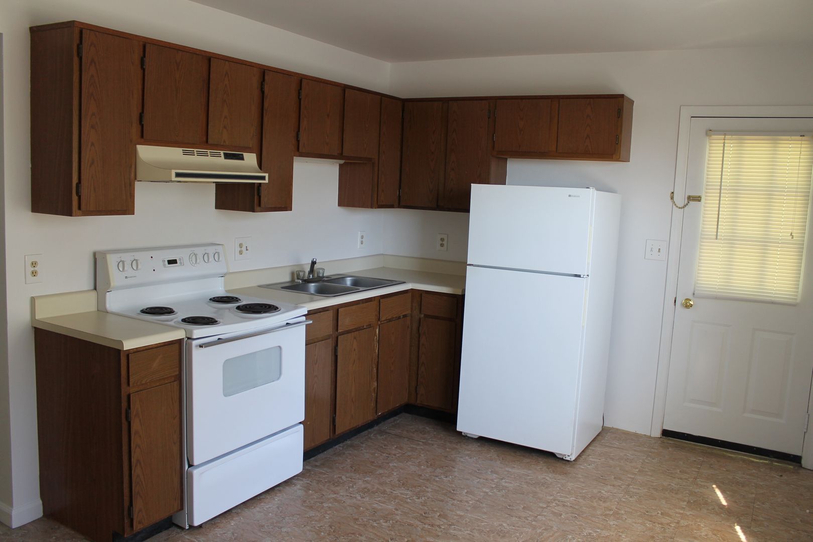 28 W Pennsylvania Ave – photo 2