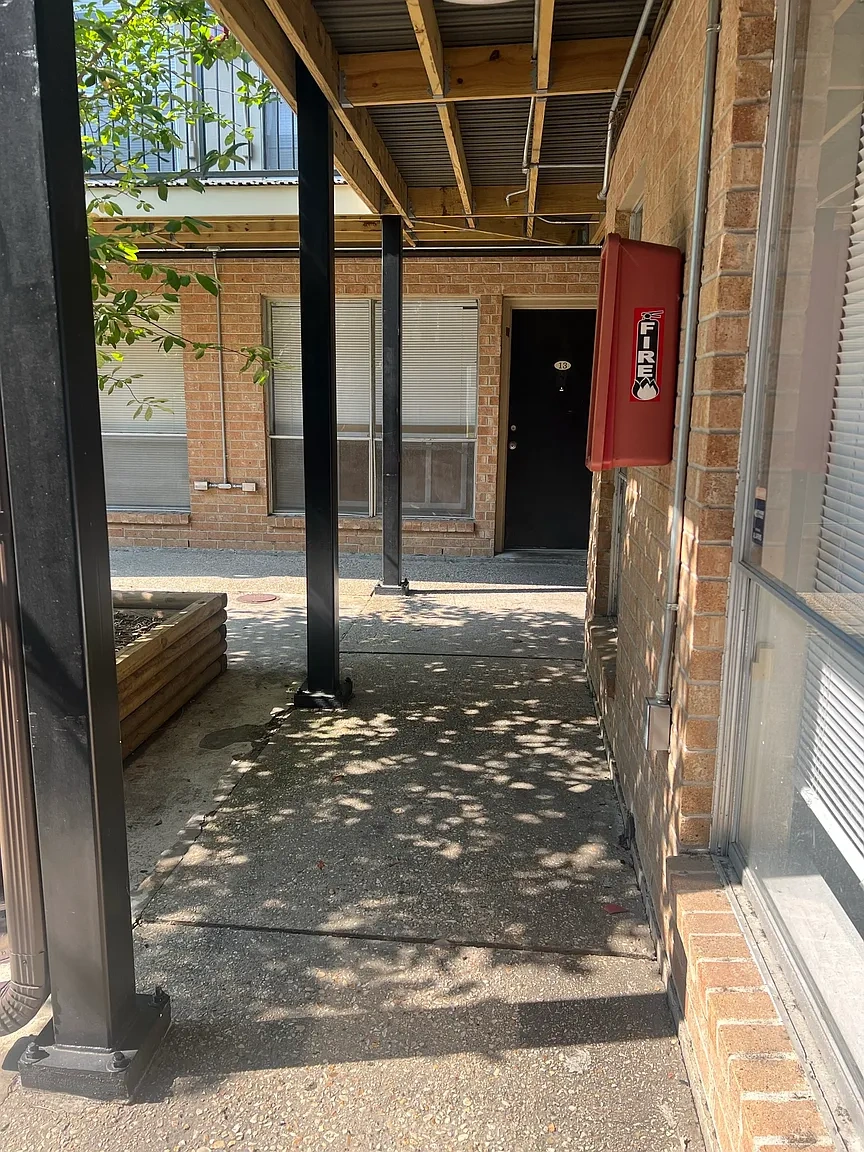 El Cid Apartments – photo 1