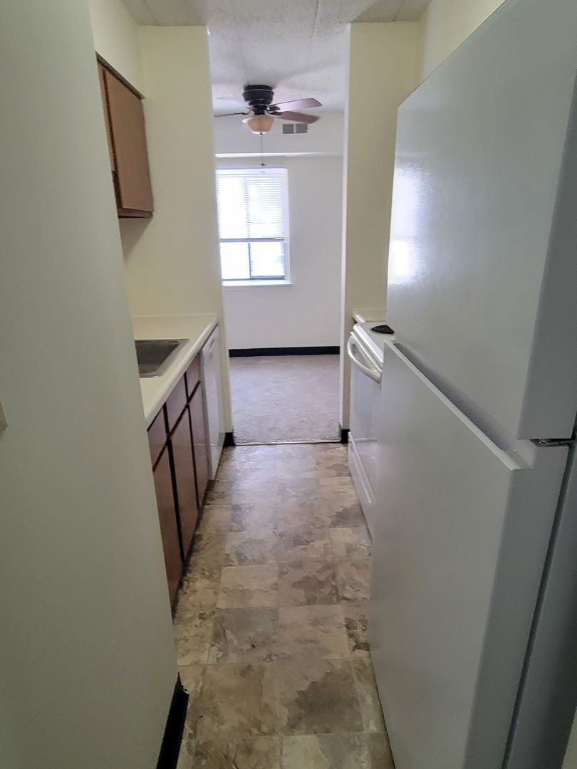 620 Broadhead Ave – photo 1