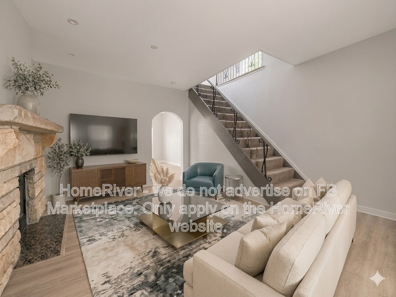 302 Mathews Ave – photo 3
