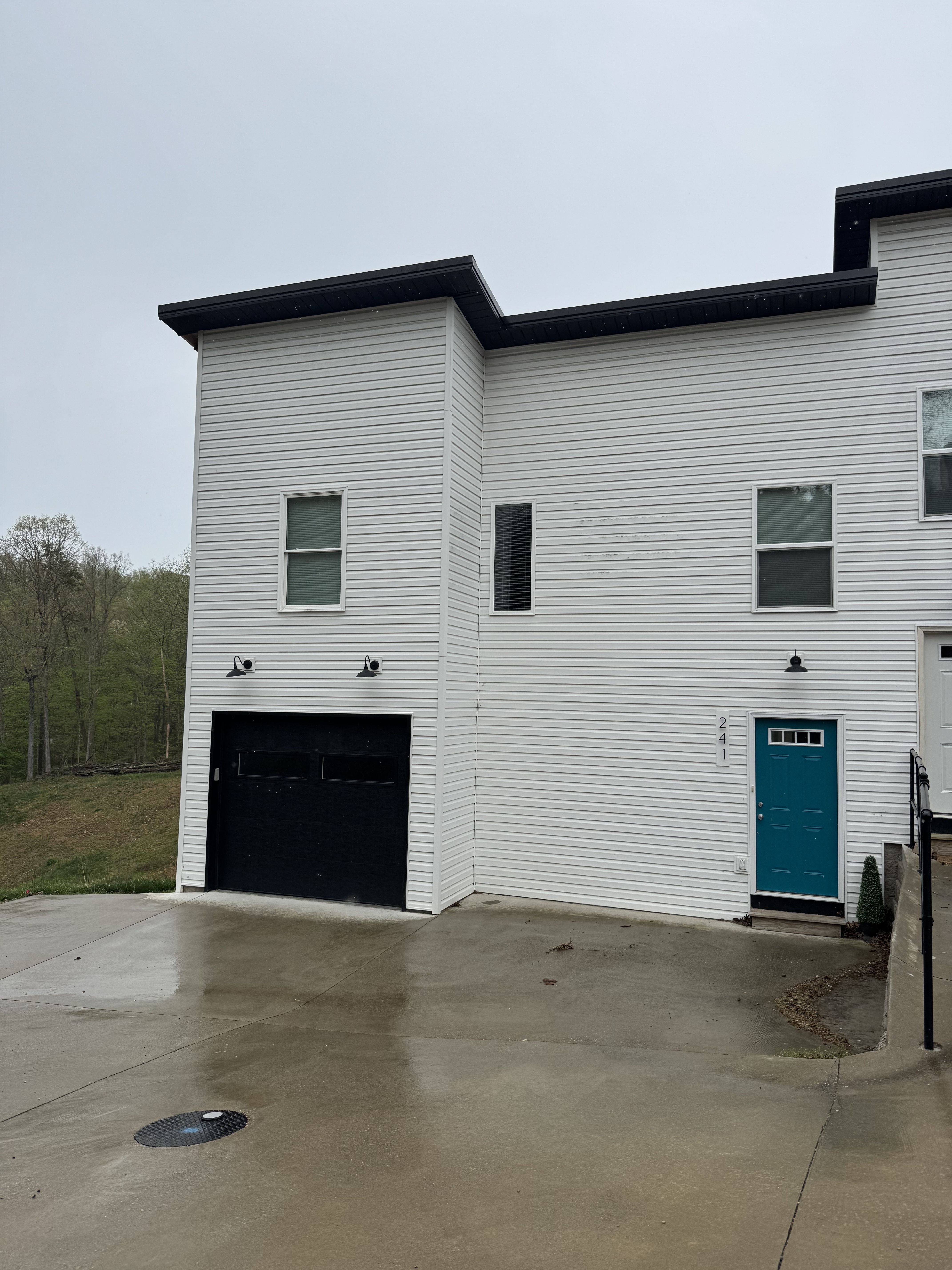 241 Berry Ln unit 241 – photo 2