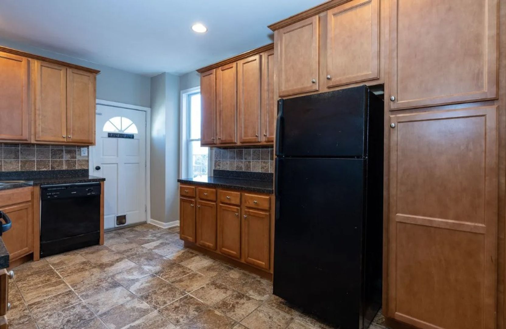 925 N Pine St – photo 5