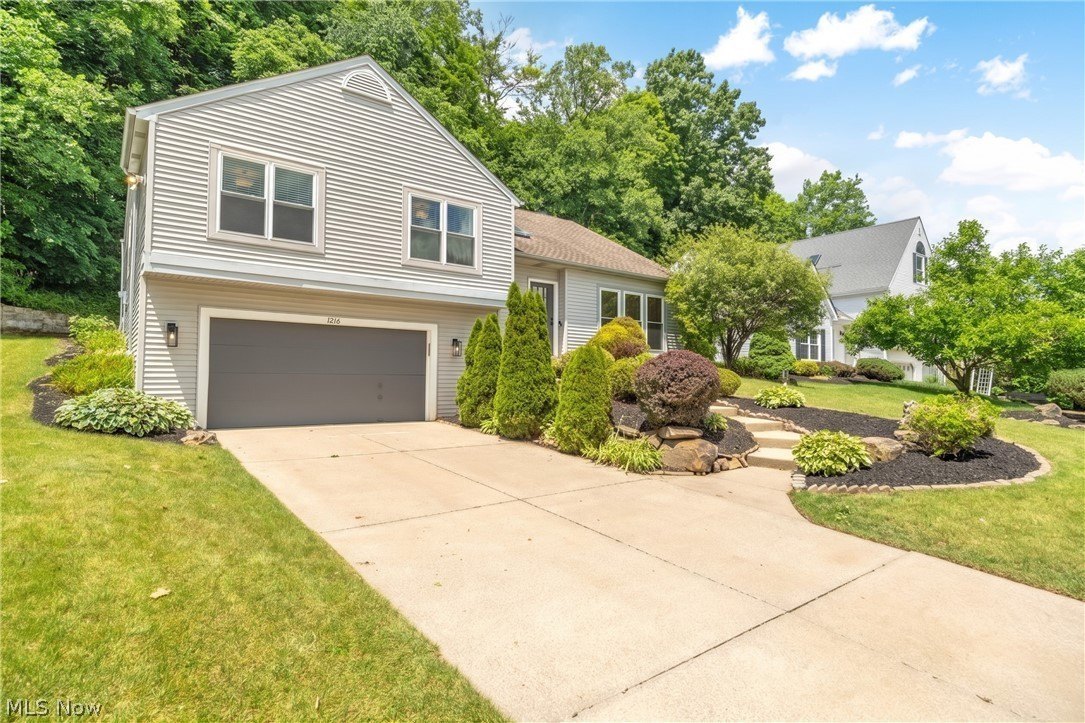 1216 Waldo Way – photo 2