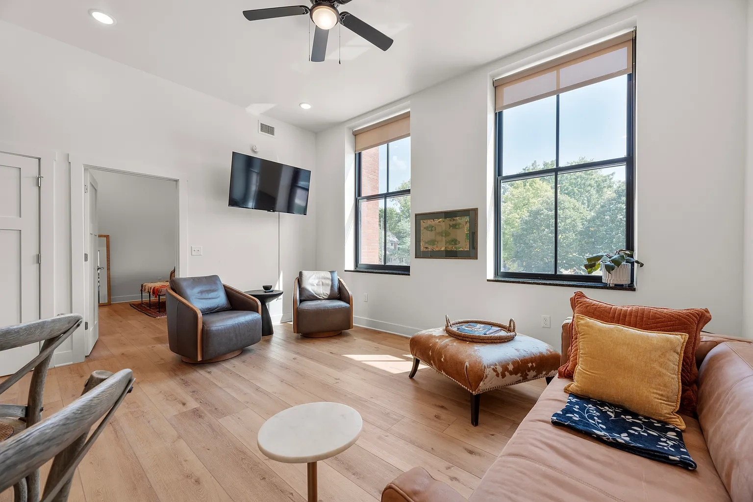 The Grad Luxury Apartments – photo 2