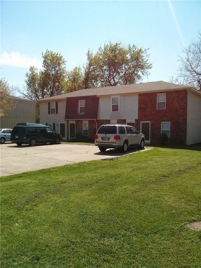 665 N Betty Jo Dr – photo 1