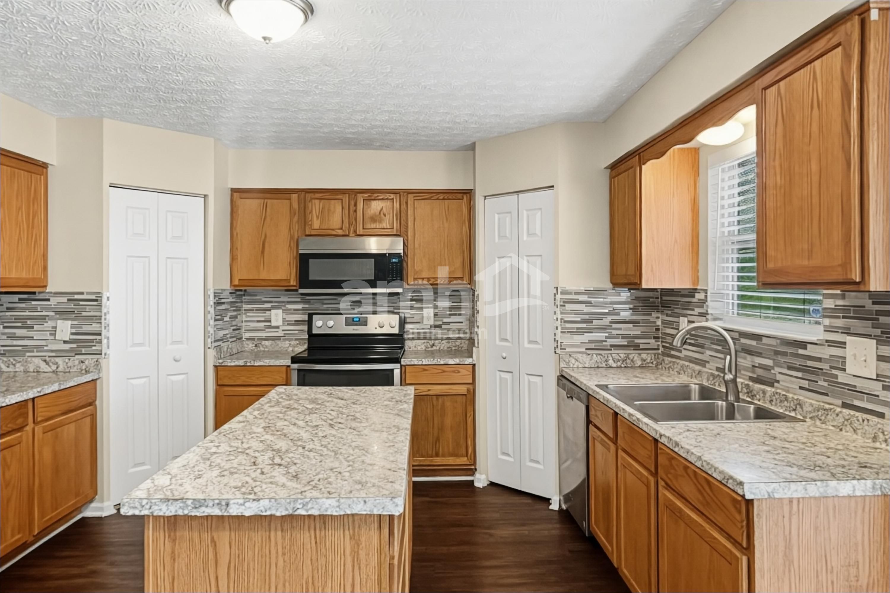 340 Evergreen Cir – photo 3