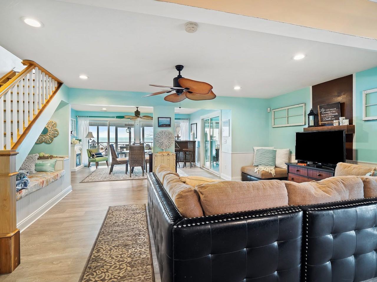 6209 Oakwood Beach Dr unit 1593908P – photo 2