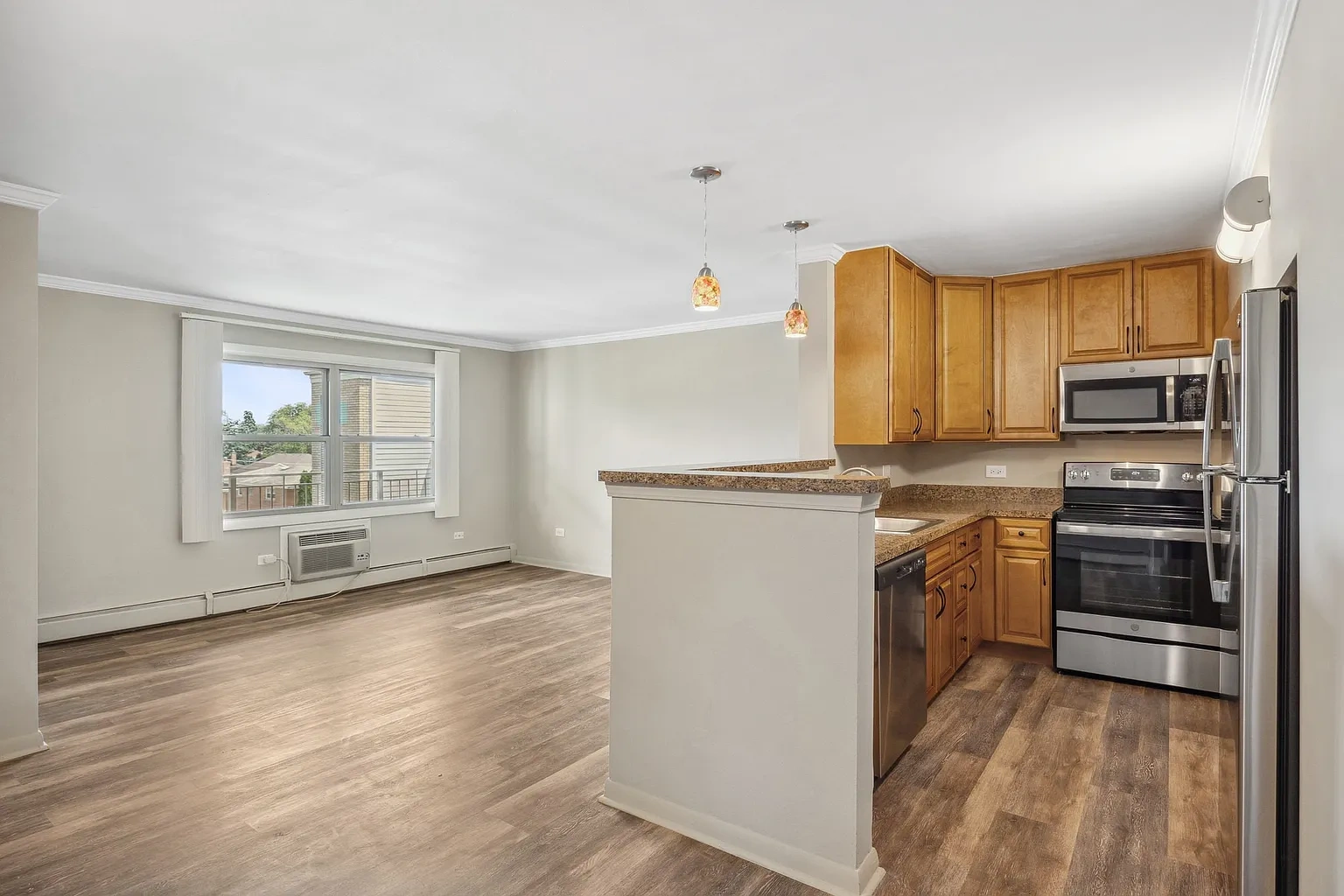 The Riviera Apartments of Evergreen Park – photo 1