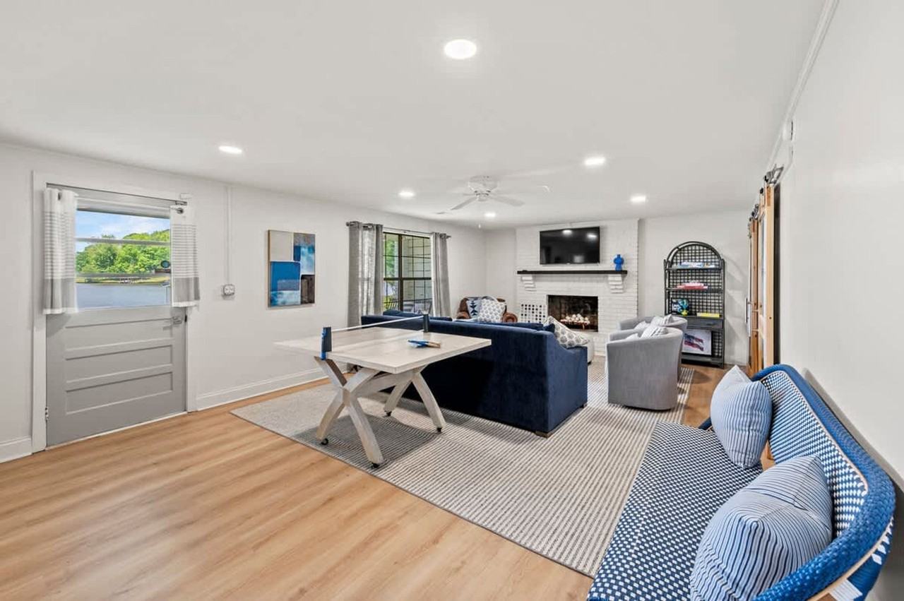 120 Montego Ct E NW unit 1594708P – photo 5
