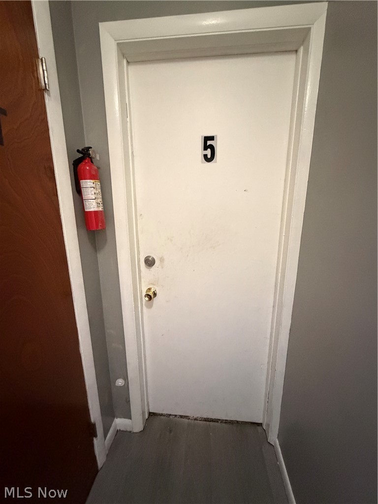 3053 Hadley Ave unit 5 – photo 2