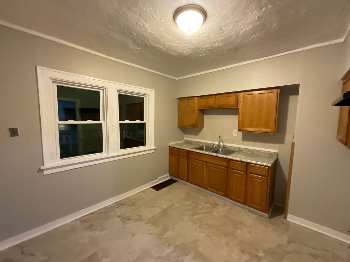 4384 E 136th St – photo 2