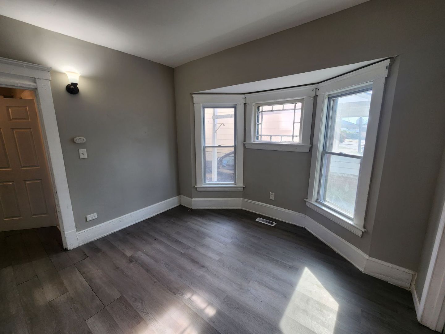 16014 Saranac Rd unit Unit 1-2 – photo 3