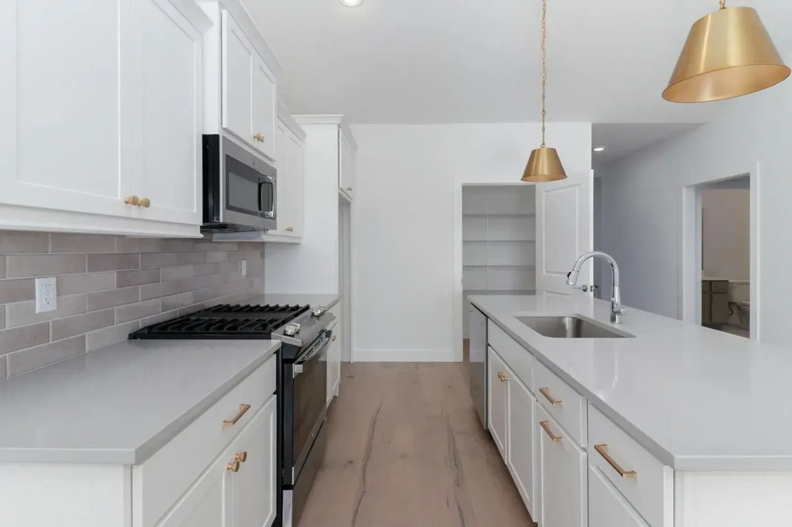 21 Stone Ml Ct unit 21 Stone Mill Ct. – photo 4