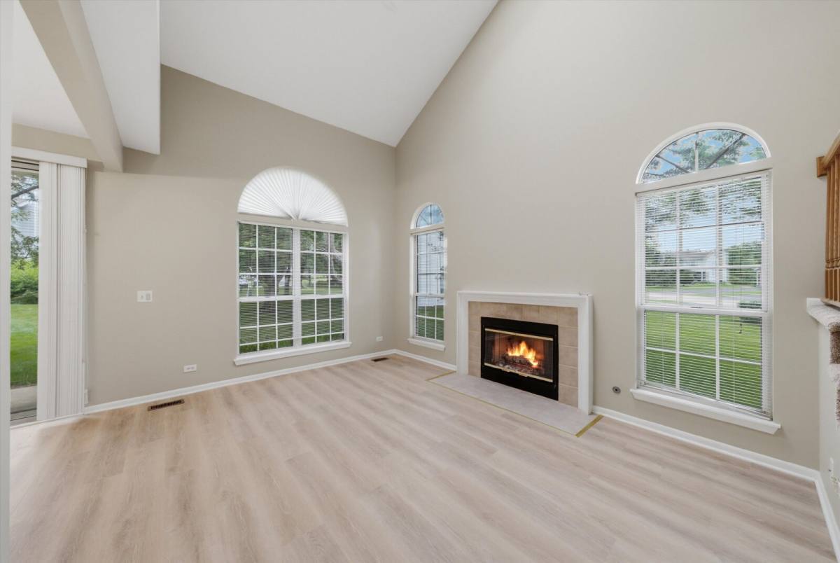 610 Woodhaven Dr – photo 5
