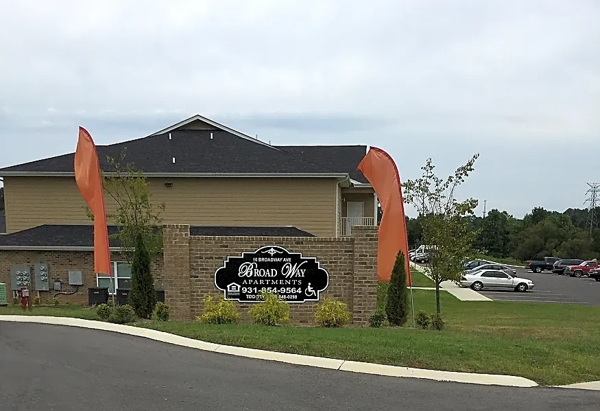Broad Way Apartments – photo 4