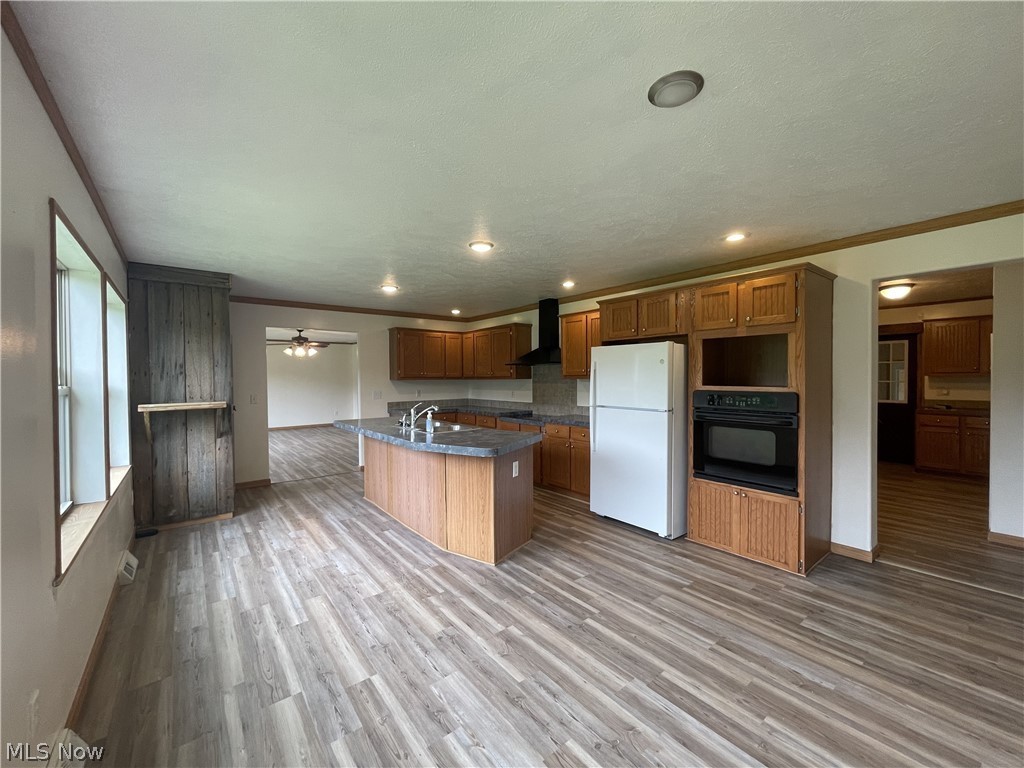 8891 Corwin Rd – photo 4