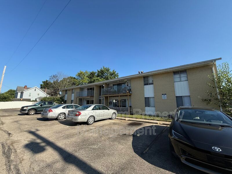 401 Elder Dr unit 401-2 – photo 1