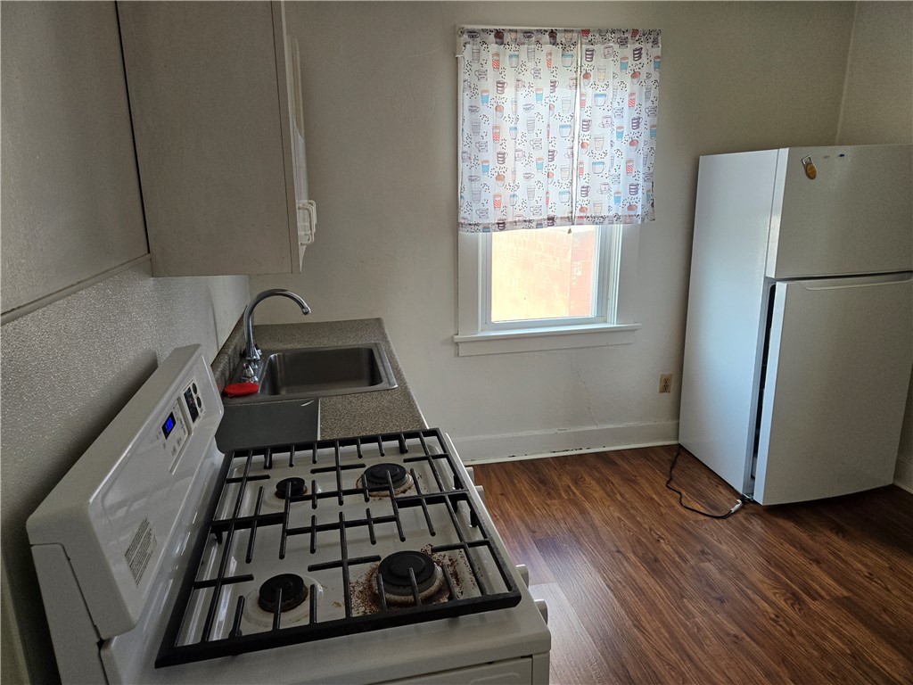 350 Coltart Ave unit TWO – photo 2