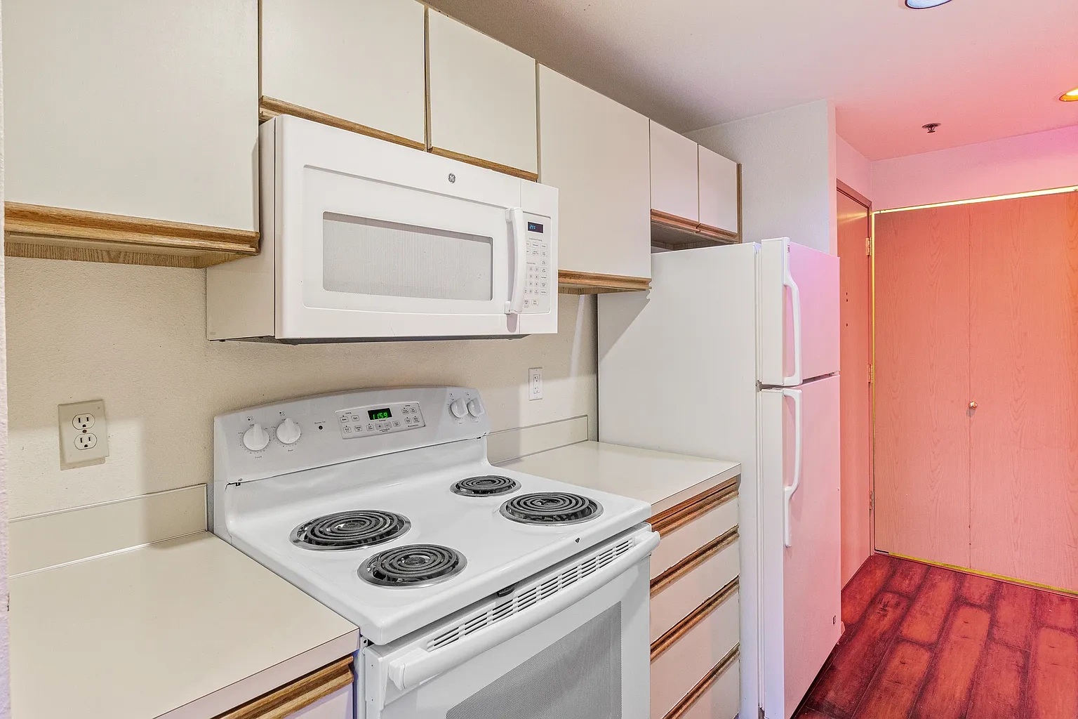 Stone Court Apartments – photo 3
