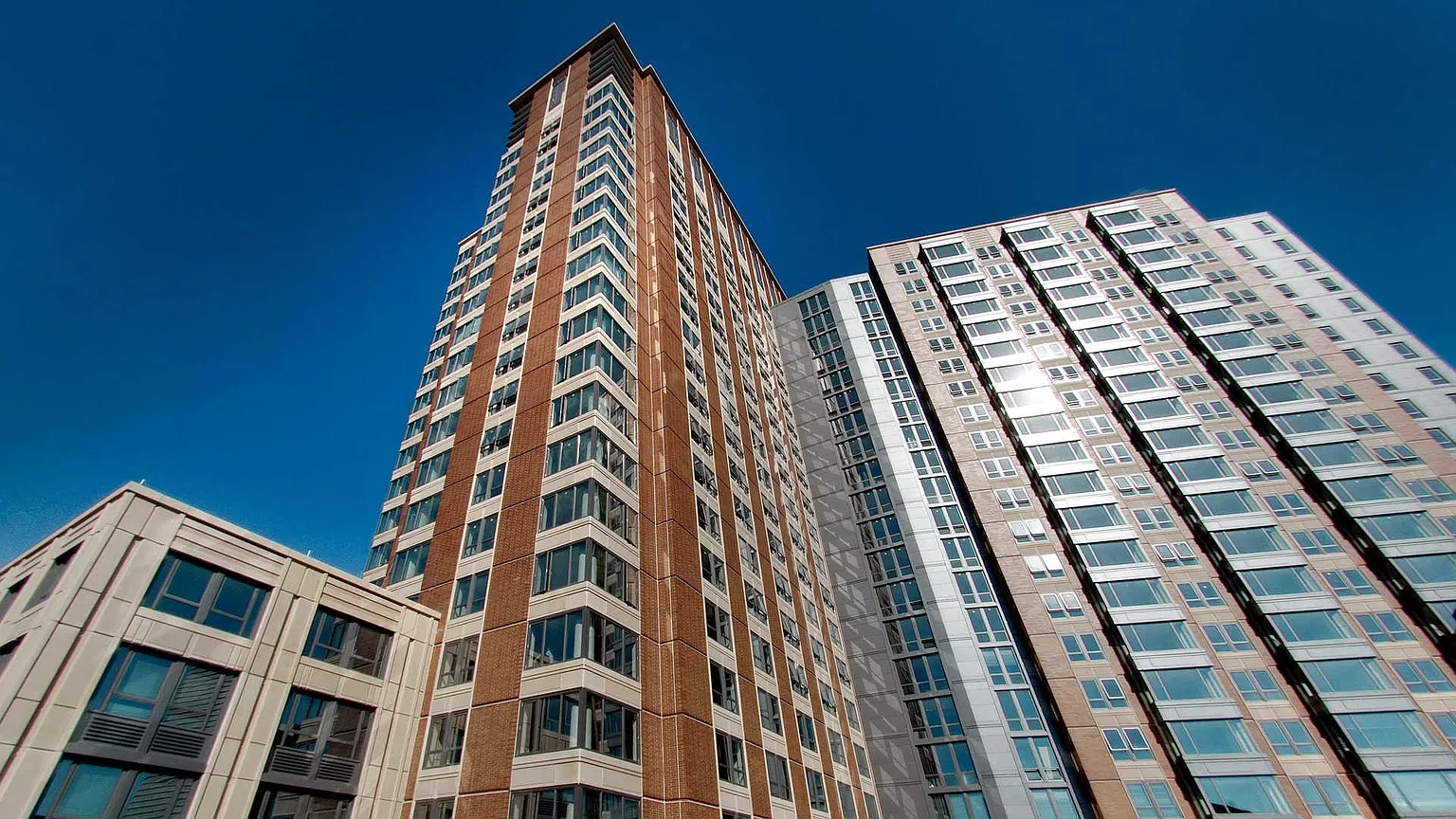 660 Washington – photo 2