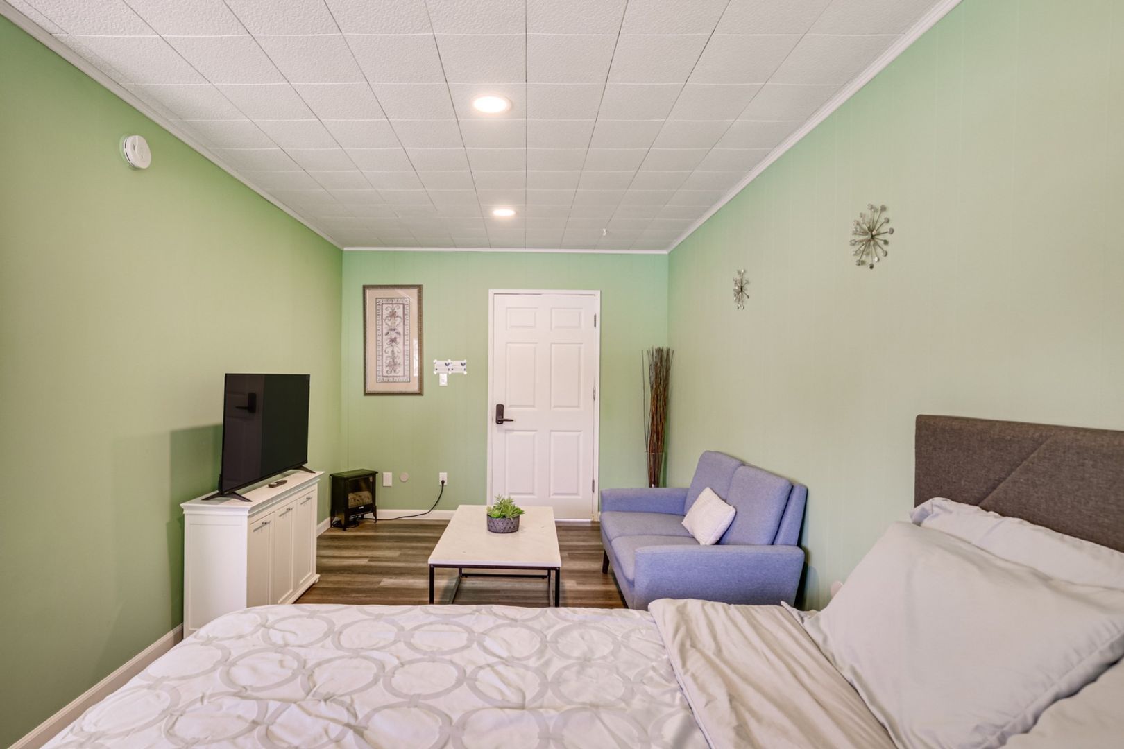 2854 Rhoades Rd – photo 4