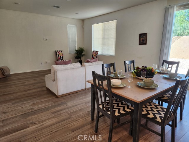 938 W Jasmine Wy – photo 2