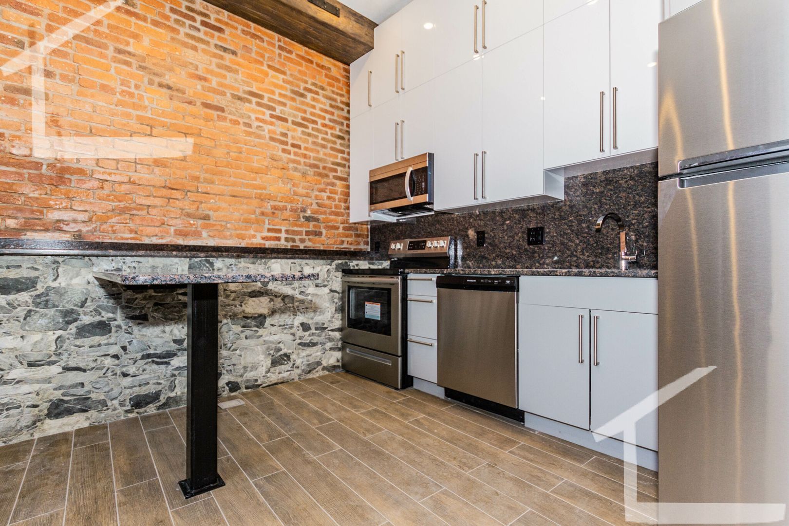 1022 Commonwealth Ave – photo 2