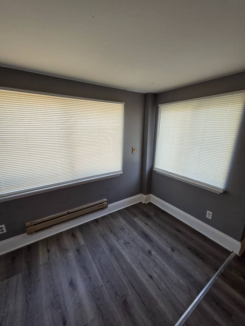 2762 E 120th St unit Unit 2 – photo 3