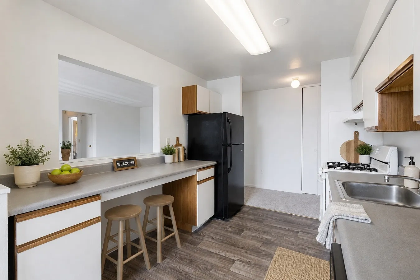 Summit Pointe Apartment Homes – photo 2