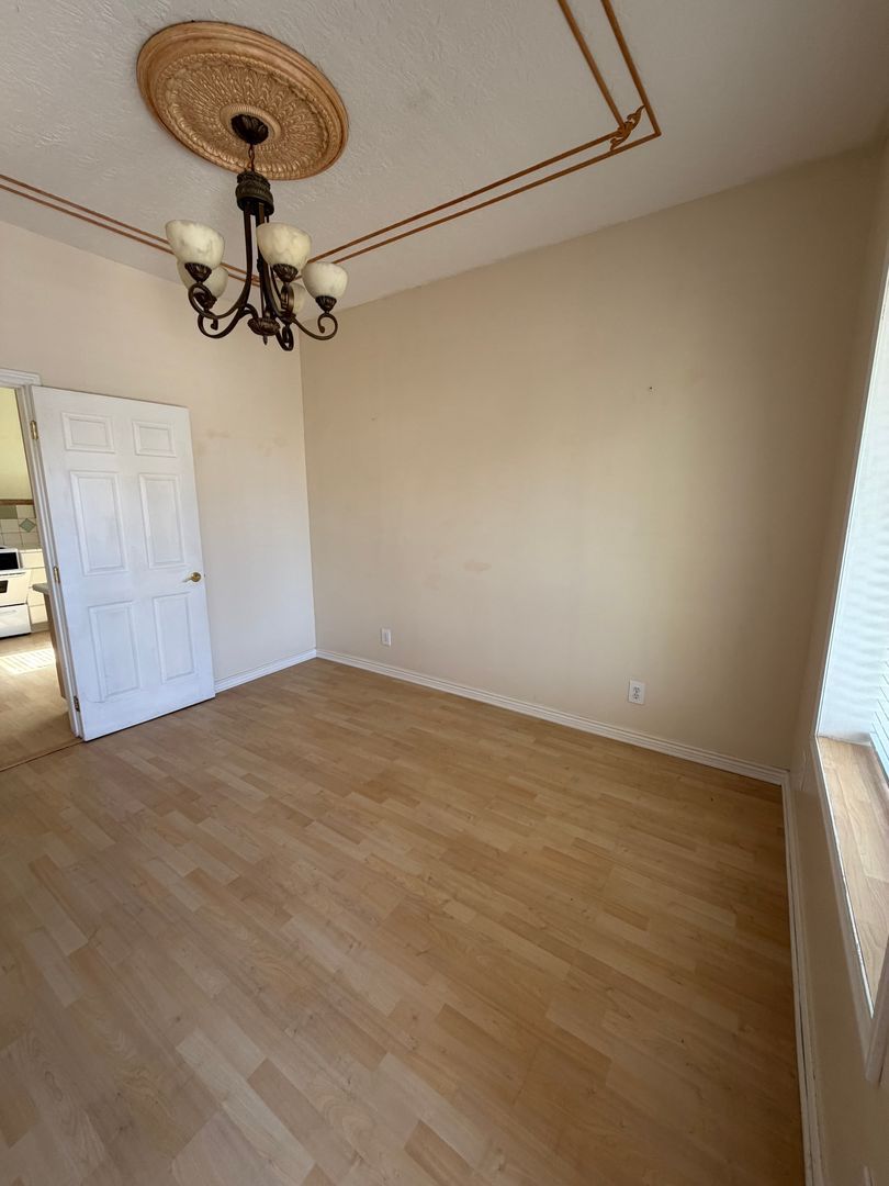625 Wilmington Ave – photo 4