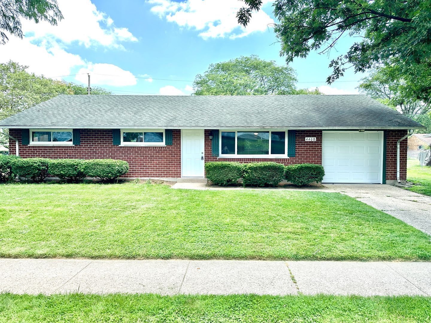 4408 Lesher Dr – photo 1