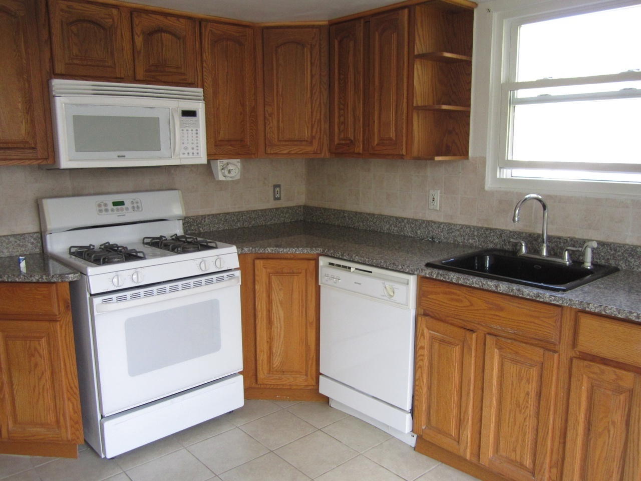 165 S Maryland Ave – photo 5
