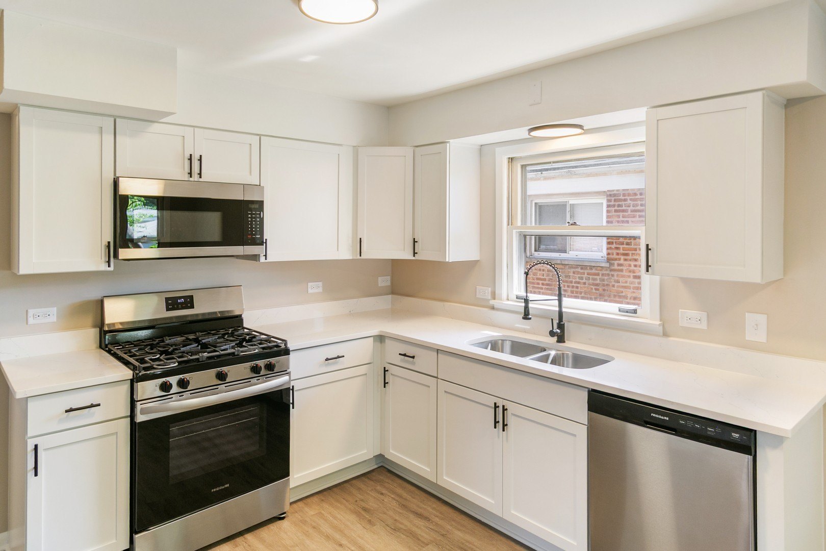 14214 Minerva Ave – photo 2