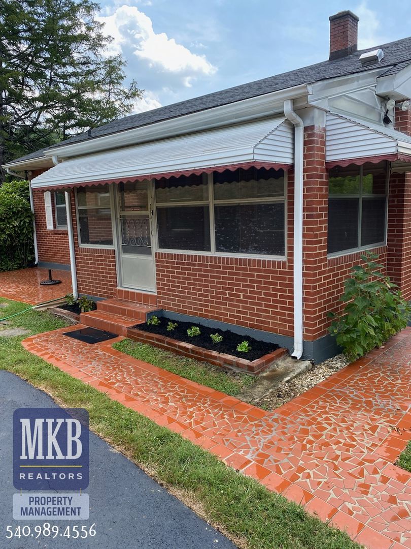 6099 Franklin Rd – photo 2